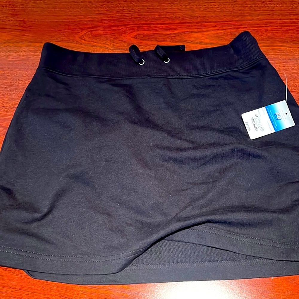Activewear All Black Tennis Skirt